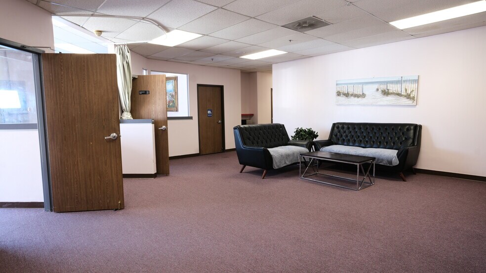 More Photos Of 6180 Riverside Dr, Chino Storefront Retail Office For Lease