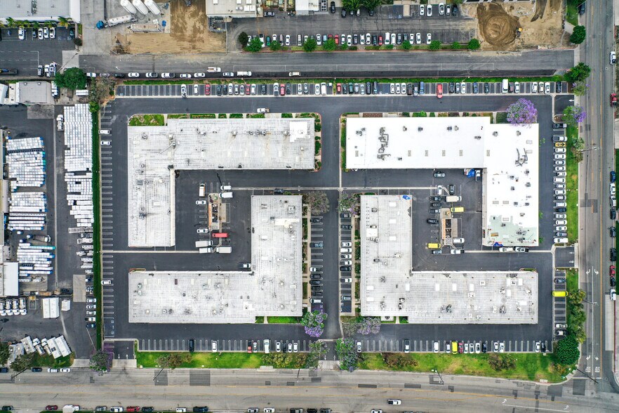 More Photos Of 1240 N Jefferson St, Anaheim Warehouse For Sale