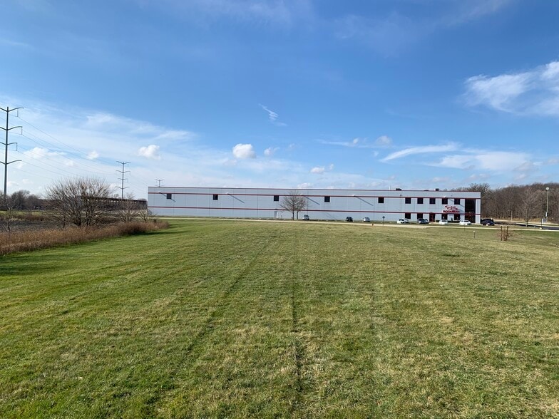More Photos Of 1 & 2 BOOMBAH Blvd, Yorkville Land For Sale
