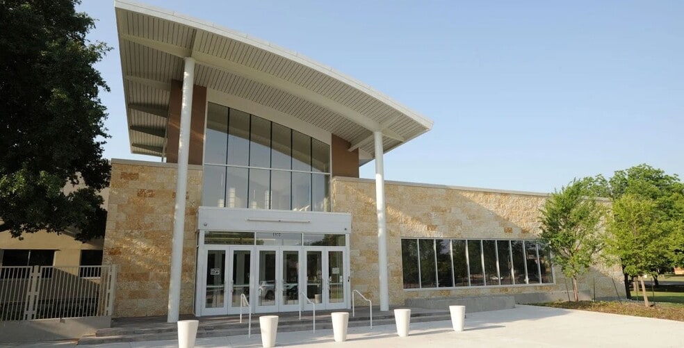 Primary Photo Of 6930 Alpha Rd, Dallas Religious Facility For Lease