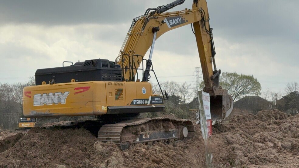 More Photos Of 5111 Spring Stuebner Rd, Spring Unknown For Lease