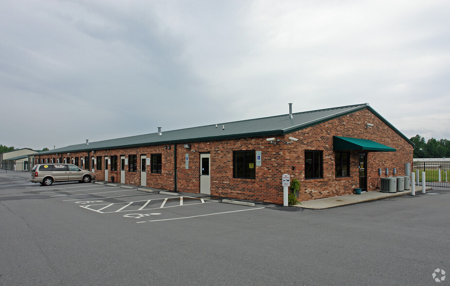 Primary Photo Of 3935 Westpoint Blvd, Winston-Salem Self Storage For Lease