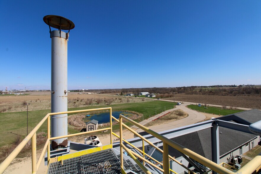 More Photos Of 5640 44th Ave S, Clinton Industrial For Sale