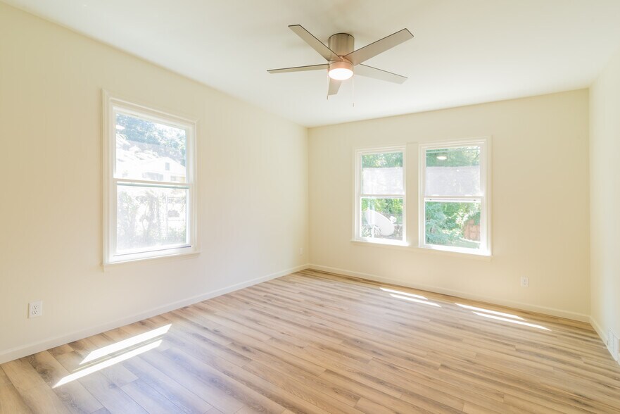 More Photos Of 506 E Marion St, Shelby Apartments For Sale