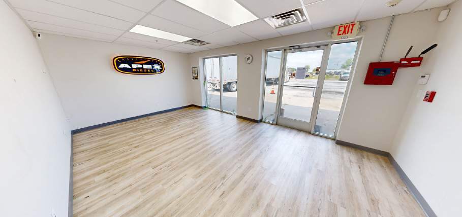 More Photos Of 1457A E Robinson Ave, Springdale Warehouse For Lease