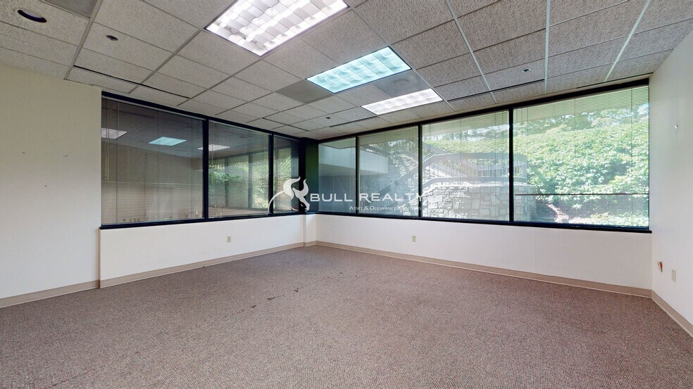 More Photos Of 1700 Water Pl SE, Atlanta Office For Sale