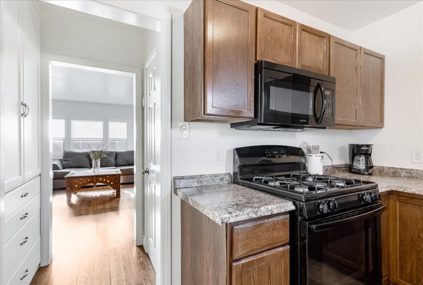 More Photos Of 622 S Pacific Coast Hwy, Redondo Beach Apartments For Sale