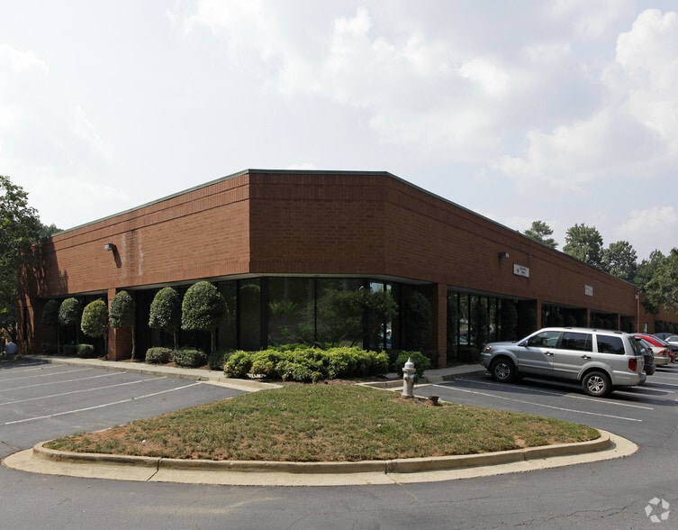 Primary Photo Of 2660 Holcomb Bridge Rd, Roswell Unknown For Lease