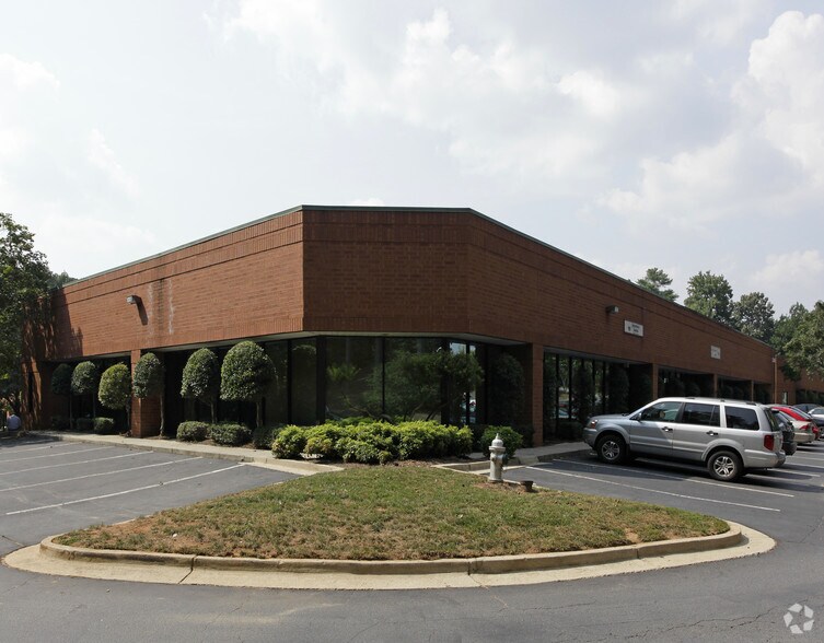 Primary Photo Of 2660 Holcomb Bridge Rd, Roswell Light Distribution For Lease