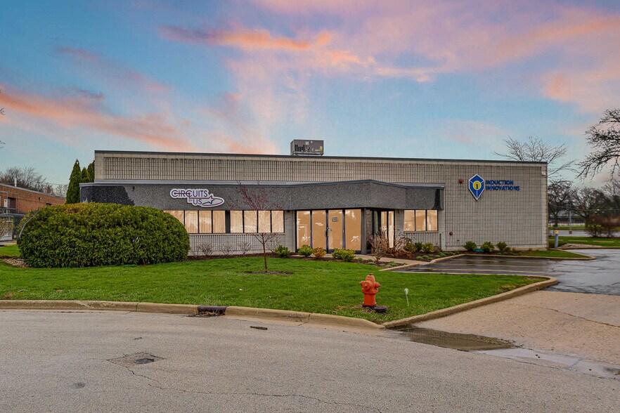 Primary Photo Of 1175 Jansen Farm Ct, Elgin Warehouse For Sale