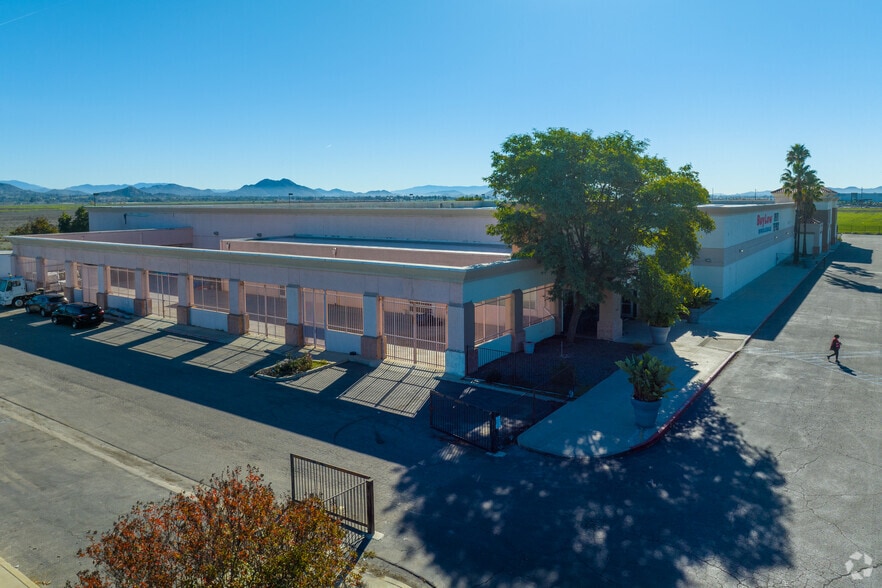 More Photos Of 681 E San Jacinto Ave, Perris Freestanding For Lease