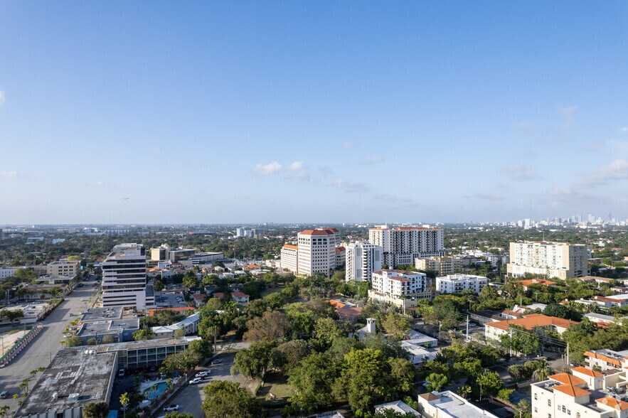 More Photos Of 800 S Douglas Rd, Coral Gables Unknown For Lease