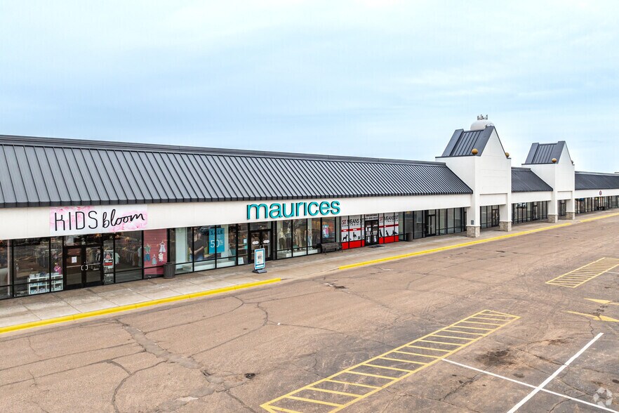 More Photos Of 38500 Tanger Dr, North Branch Unknown For Lease