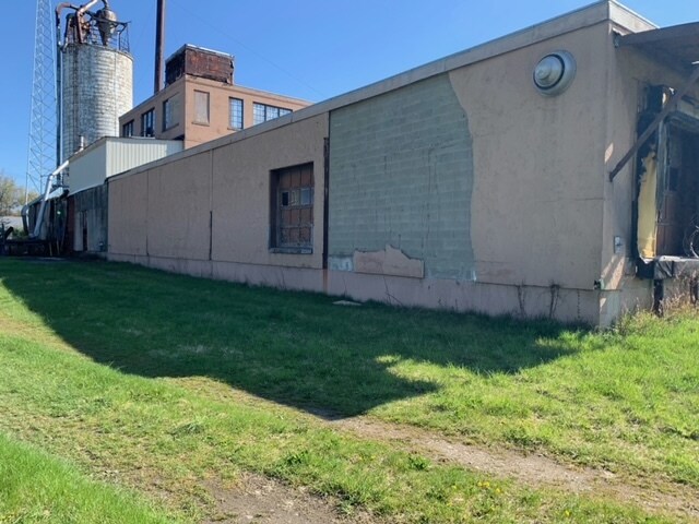 More Photos Of 36 Railroad Ave, Frewsburg Manufacturing For Lease