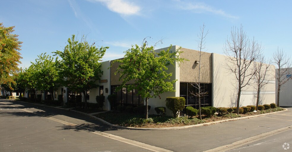 More Photos Of 363 Cliffwood Park St, Brea Unknown For Lease