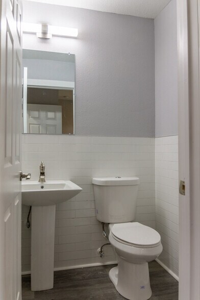 More Photos Of 3901 W Platt St, Tampa Assisted Living For Sale