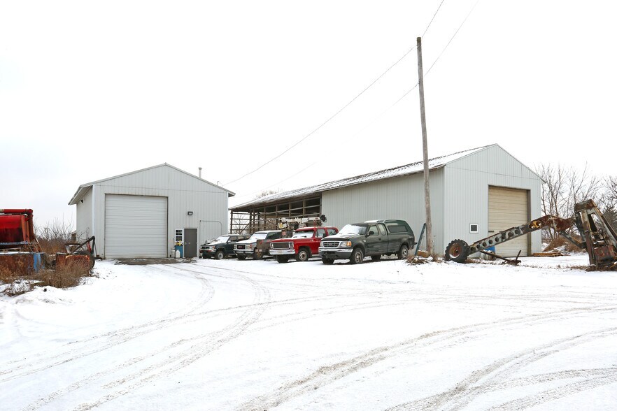 More Photos Of 2505 N Parma Rd, Parma Service For Sale