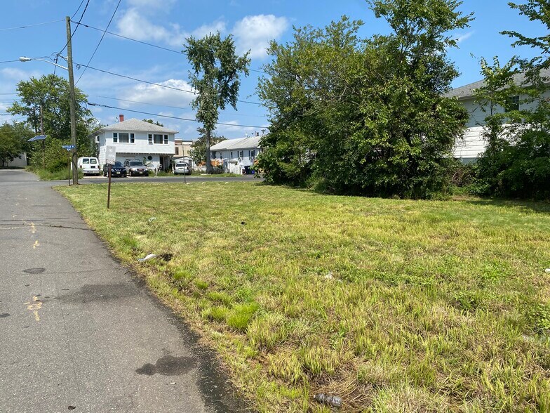 Primary Photo Of 76 Battle Pl, Somerset Land For Sale