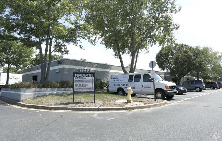 Primary Photo Of 1545 Route 37 W, Toms River Light Distribution For Lease