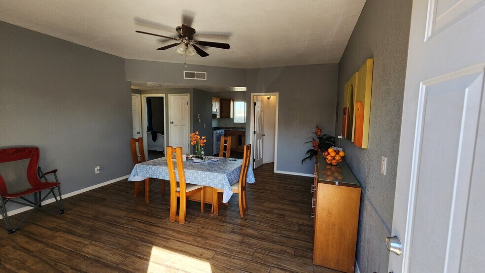 More Photos Of 216 S Schutz Dr, El Paso Apartments For Sale