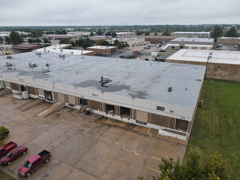 More Photos Of 4220-4232 Charter Ave, Oklahoma City Warehouse For Lease