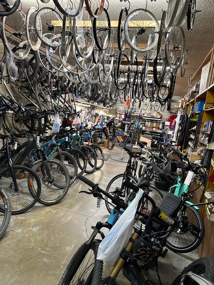 More Photos Of 451 N Harbor Blvd, La Habra Freestanding For Sale