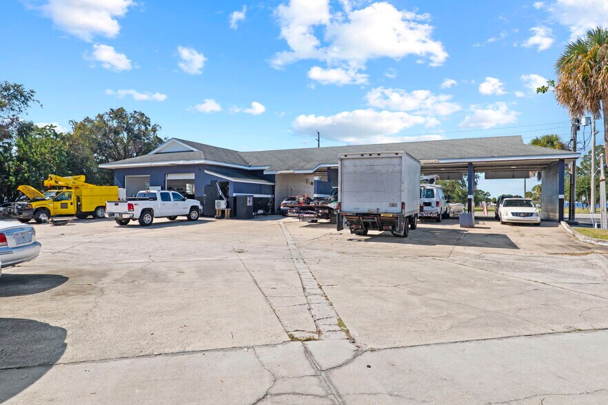 More Photos Of 665 S Babcock St, Melbourne Auto Repair For Sale