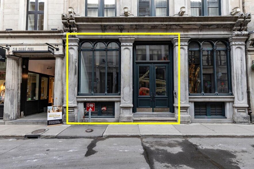 Primary Photo Of 220 Rue Saint-Paul O, Montréal Office For Lease