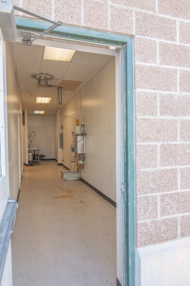 More Photos Of 1492 S 800 W, Woods Cross Office For Lease