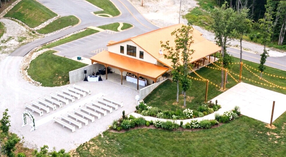 More Photos Of 100 Grand Vintners Lane, Lake Ozark Winery Vineyard For Sale
