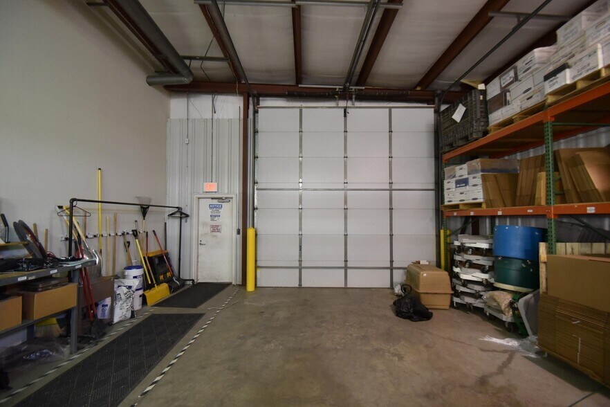 More Photos Of 909 34th St N, Fargo Industrial For Lease