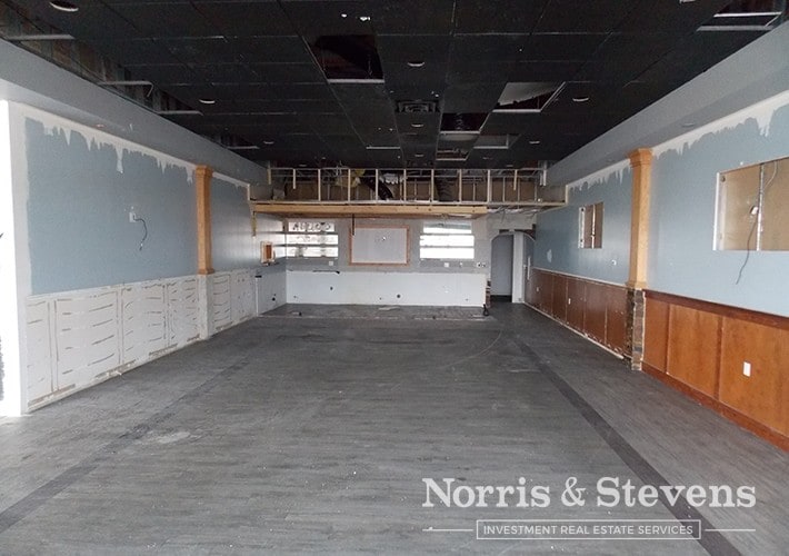 More Photos Of 12085 SW Hall Blvd, Portland Restaurant For Lease