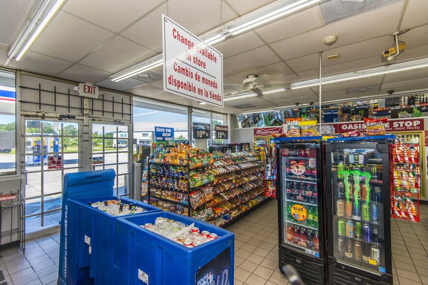 More Photos Of 1950 N Main St, Summerville Convenience Store For Sale