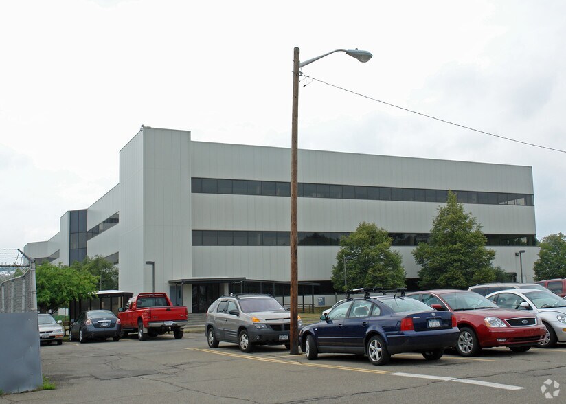 More Photos Of 1701L North St, Endicott Unknown For Lease