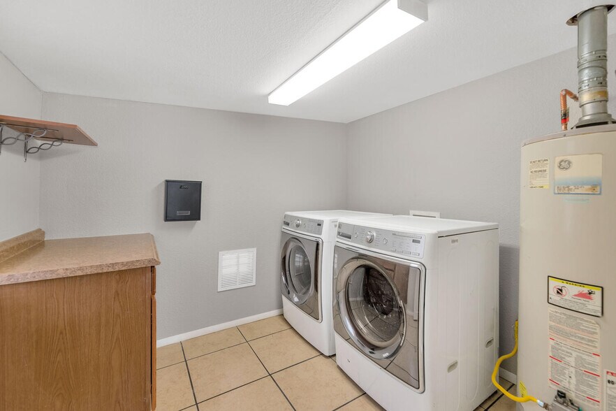 More Photos Of 316 E Vogel Ave, Phoenix Apartments For Sale