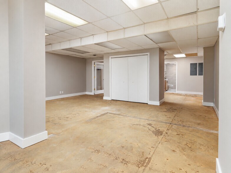 More Photos Of 100 Severn Ave, Annapolis Office Residential For Sale