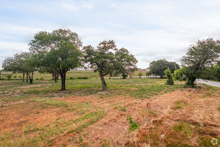 More Photos Of 8100 US Hwy 287, Arlington Land For Sale