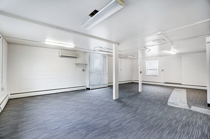 More Photos Of 1106 E High St, Springfield Schools For Sale