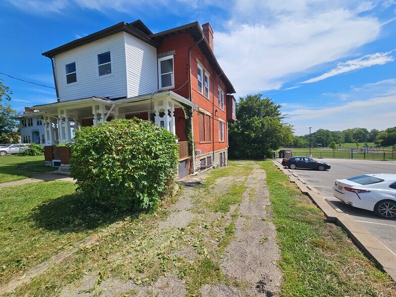 More Photos Of 3636 Reading Rd, Cincinnati Apartments For Sale