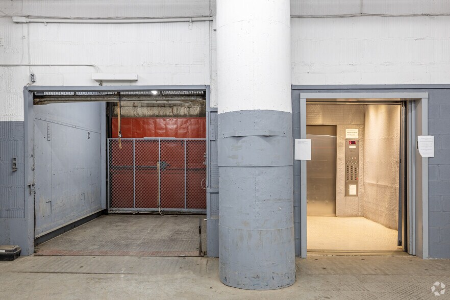 More Photos Of 59-00 Decatur St, Ridgewood Warehouse For Lease