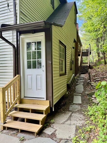 More Photos Of 2 Striebel Rd, Woodstock Apartments For Sale