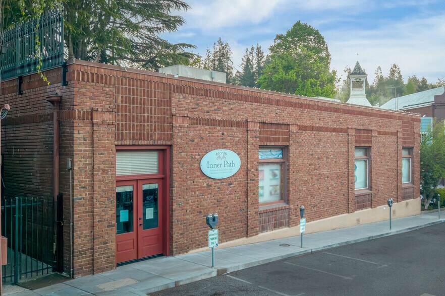 More Photos Of 200 Commercial St, Nevada City Freestanding For Sale