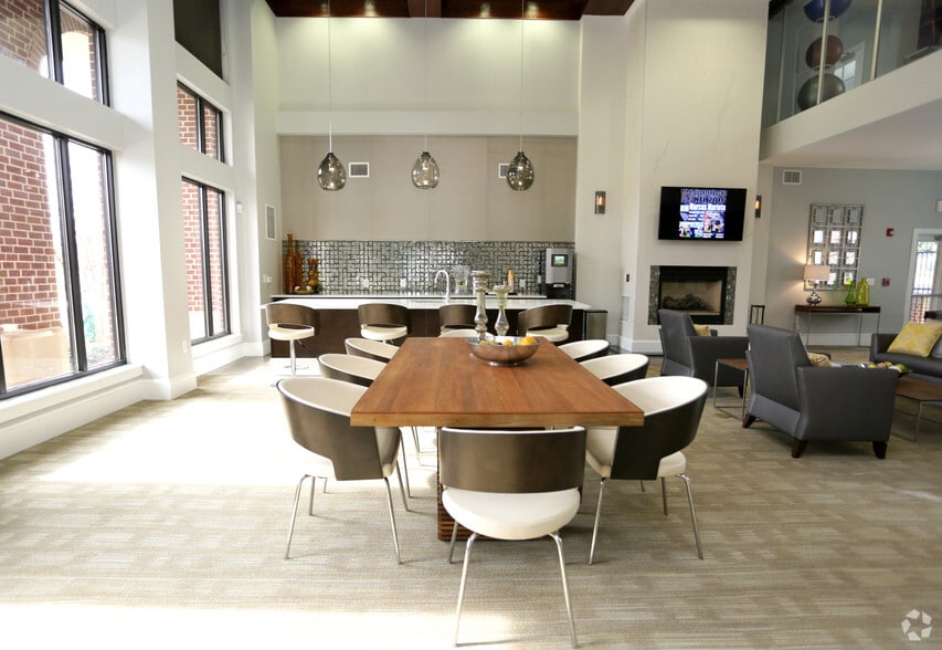 More Photos Of Mooreview Pky @ Loudoun County Pky, Ashburn Unknown For Lease