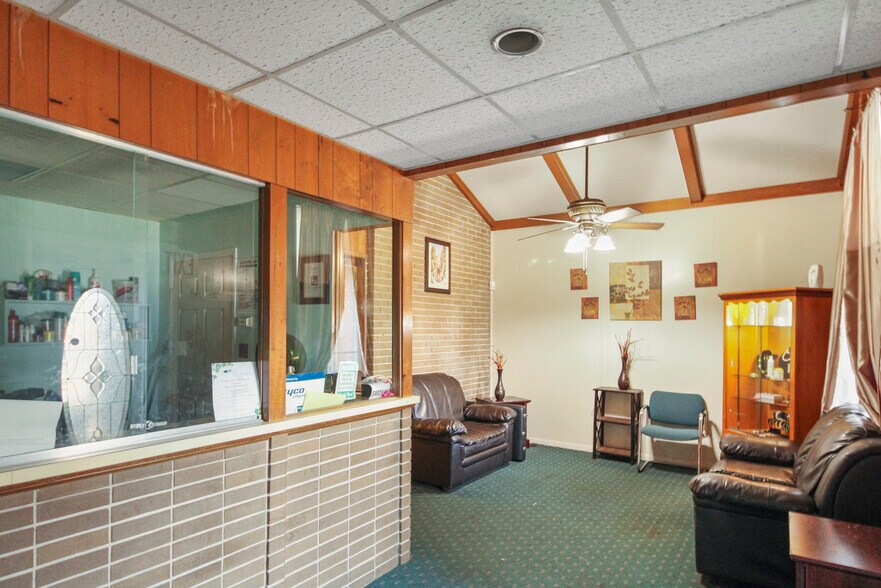More Photos Of 495 Dantzler St, Orangeburg Medical For Sale