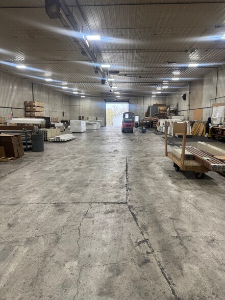 More Photos Of 5260 S Clinton Trl, Eaton Rapids Manufacturing For Sale