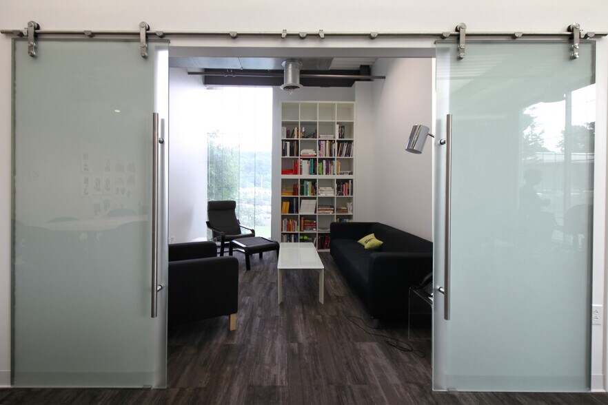 More Photos Of 555 E North Ln, Conshohocken Unknown For Lease