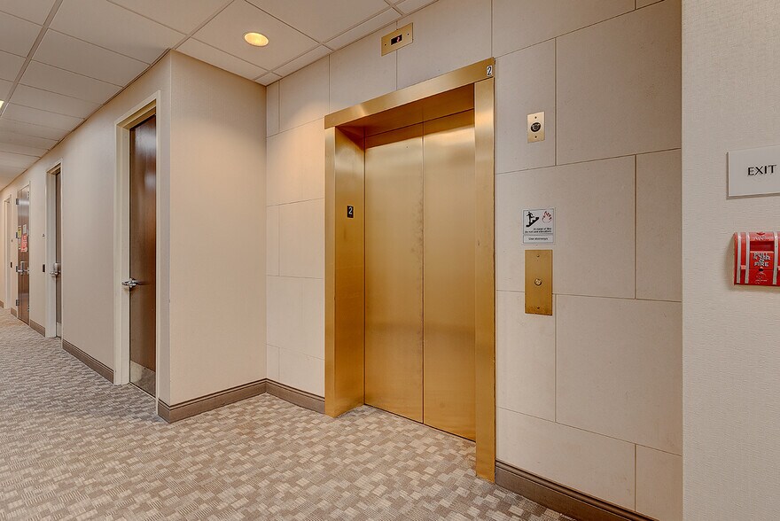 More Photos Of 855 Lehigh Ave, Union Township Office For Lease