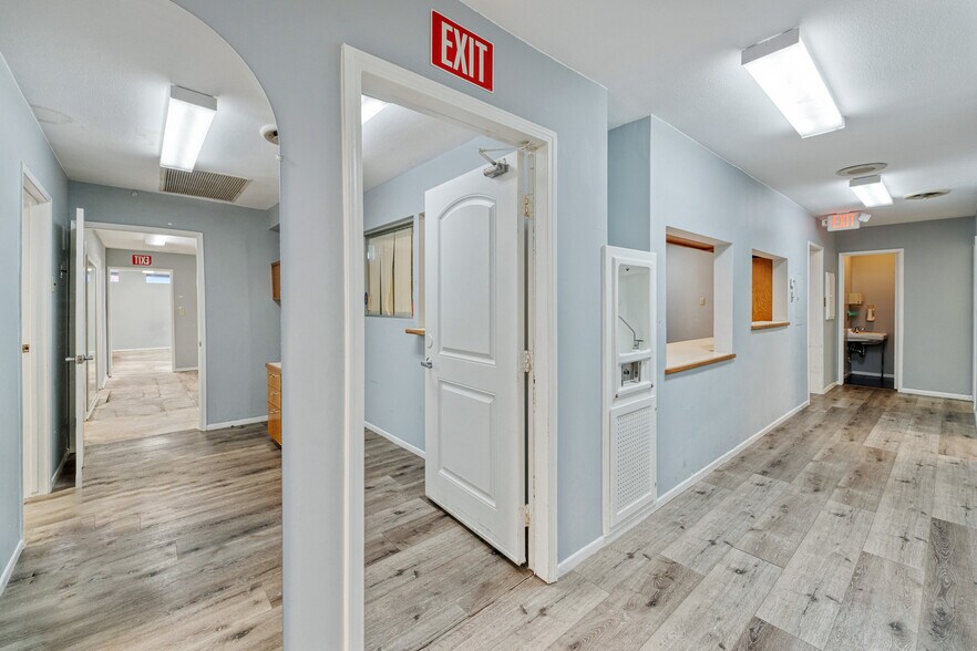 More Photos Of 3535 E 7th St, Long Beach Medical For Lease