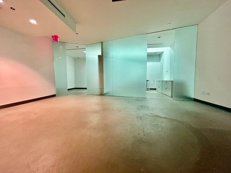 More Photos Of 428 W 54th St, New York Apartments For Sale