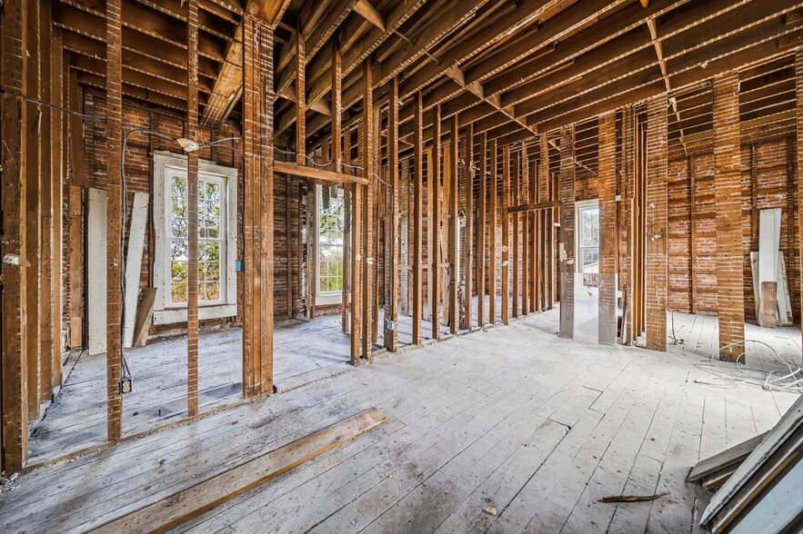 More Photos Of 2699 E Center St, North Kingsville Apartments For Sale